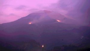Gunung Sumbing,Kebakaran Gunung Sumbing, Pemadaman Kebakaran, Kabupaten Wonosobo, Berita Terbaru, BPBD Wonosobo